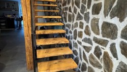 Kundenprojekt: Treppenstufen mit Baumkante!