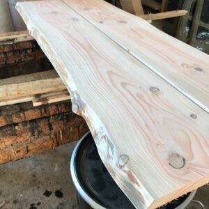 Tischplatte_Laerche_Naturholz_Baumkante_Eigenbau