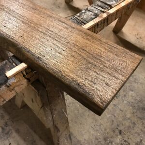 Eiche antik geölt 100x20-25x3,5cm struktur, einseitige Baumkante 2