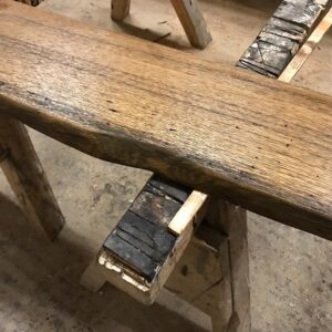 Eiche antik geölt 100x20-25x3,5cm struktur, einseitige Baumkante 4
