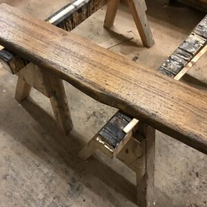 Eiche antik geölt 100x20-25x3,5cm struktur, einseitige Baumkante 5
