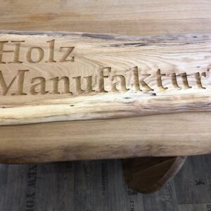 Eiche-mit-Wunschlogo-gefraest-2
