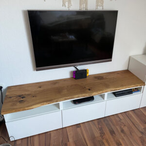 Eiche-Deckplatte-Baumkante-Wildeiche-geoelt-rustikal-Massivholz-Echtholz-Ikea-Besta-Lowboard-4